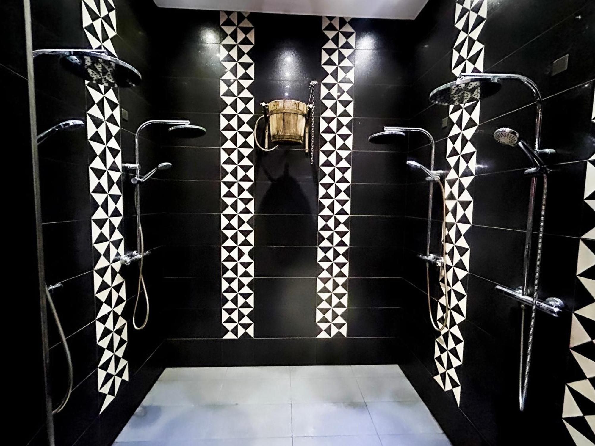 Hotel Princesa Parc Excellence Arinsal Luaran gambar Shower