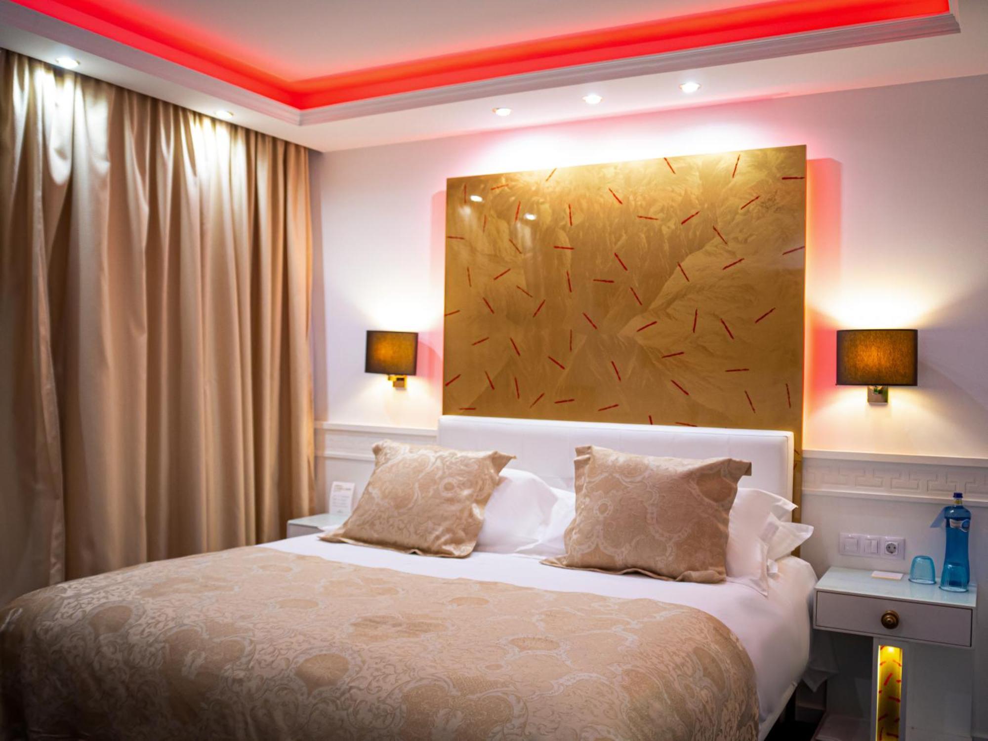 Hotel Princesa Parc Excellence Arinsal Luaran gambar A room at the hotel