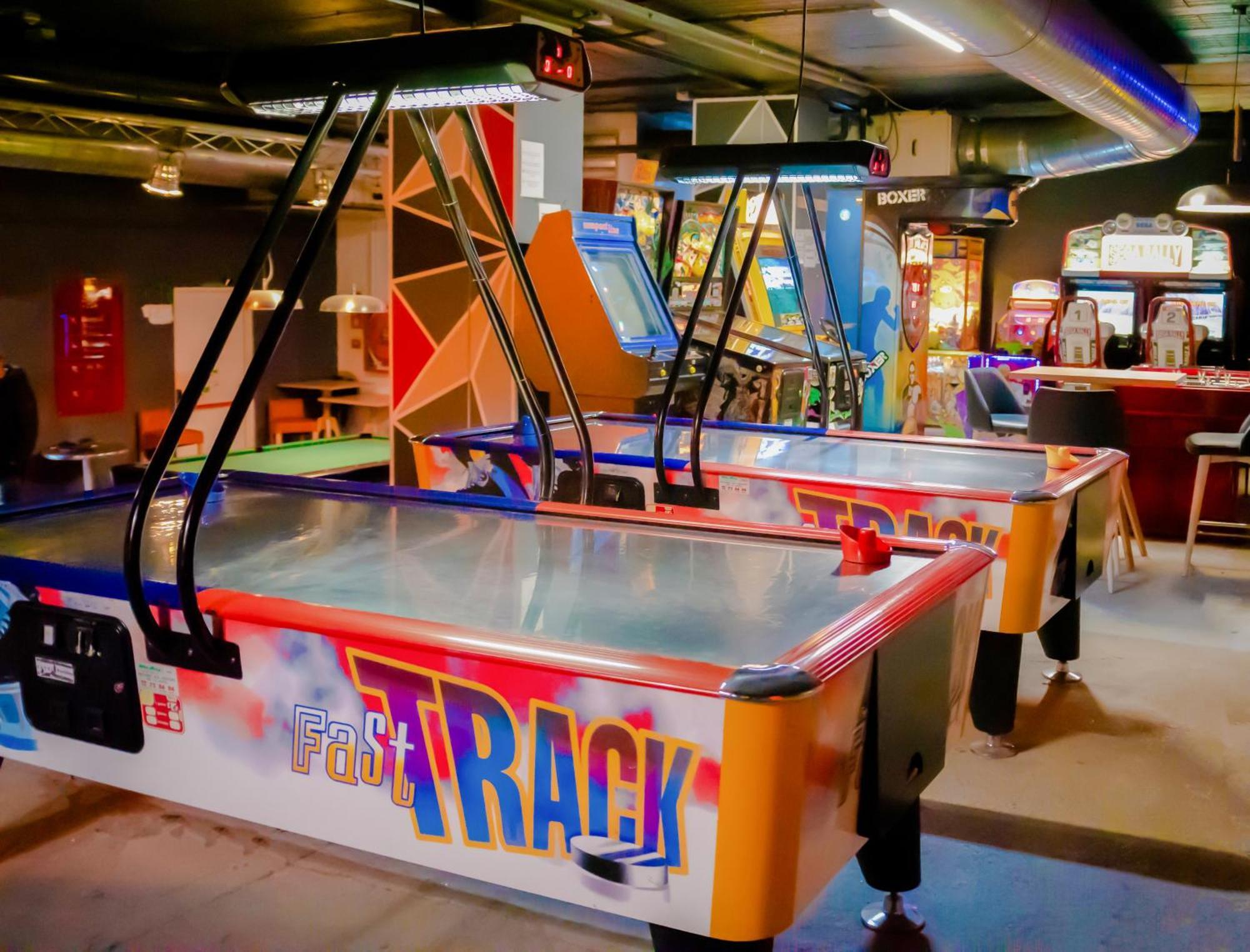 Hotel Princesa Parc Excellence Arinsal Luaran gambar Air hockey tables